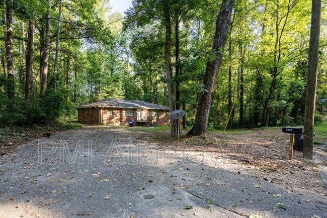 Photo - 6480 Raymond Dr