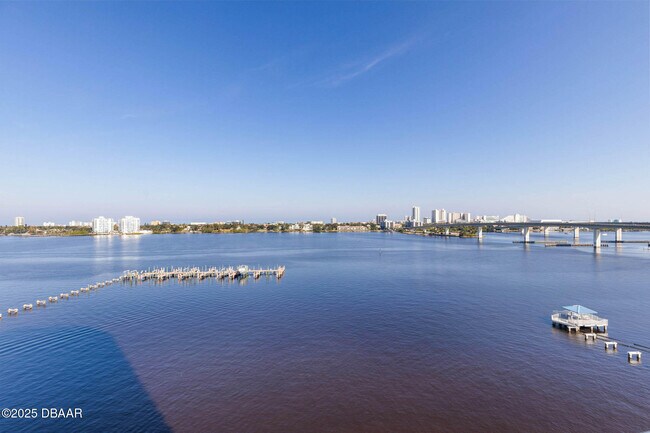 Photo - 231 Riverside Dr Unit 902