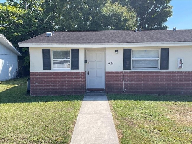 Photo - 4128-4126 Shoreline Dr