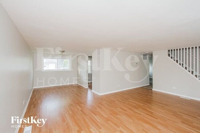 Photo - 171 Craig Dr W