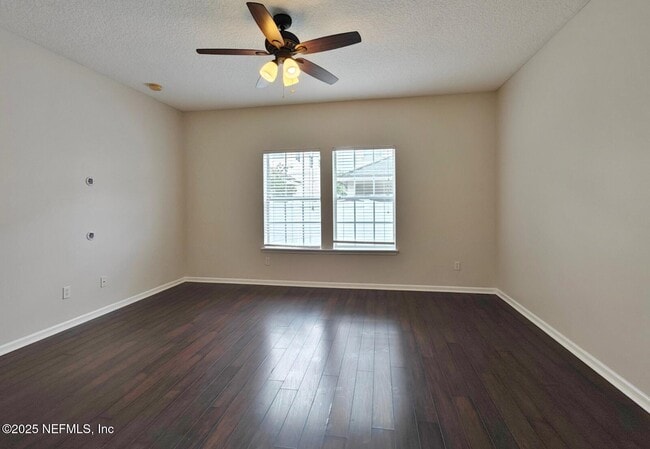 Photo - 6176 Casterbridge Rd