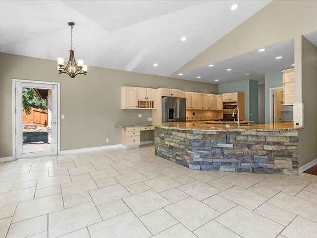 Photo - Fieldcreek Gem