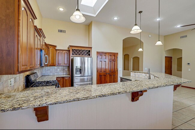 Photo - Beautiful Home in Sonoma Ranch with Amazin...