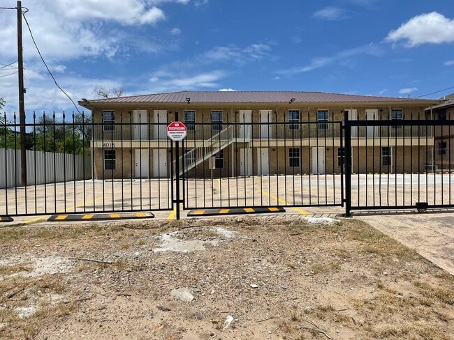 Photo - 4018 San Agustin Ave Unit C