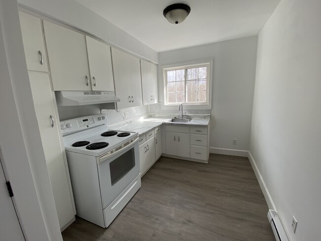 Building Photo - 972 Meadow Ave Unit 972