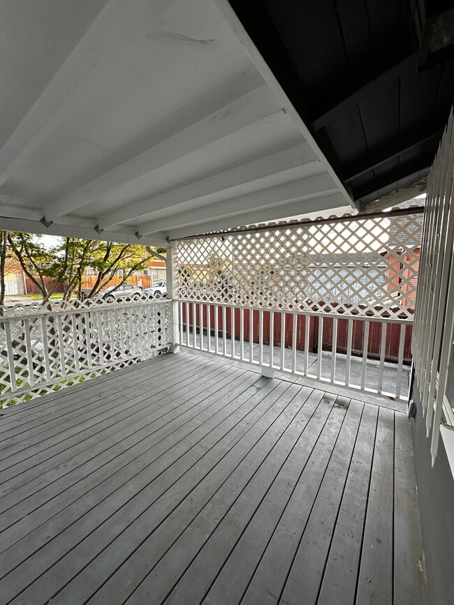 Photo - 1111 87th Ave