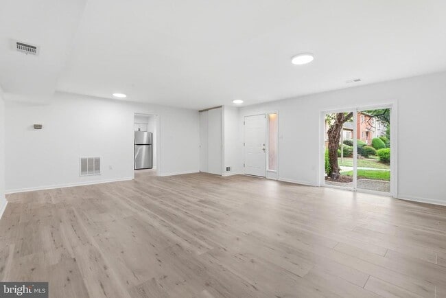 Photo - 4533 Logsdon Dr Unidad 244