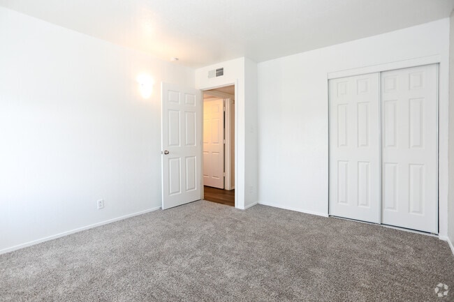 1BD, 1BA - 641SF