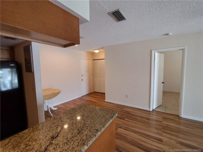 Photo - 950 S Kanner Hwy Unit D27