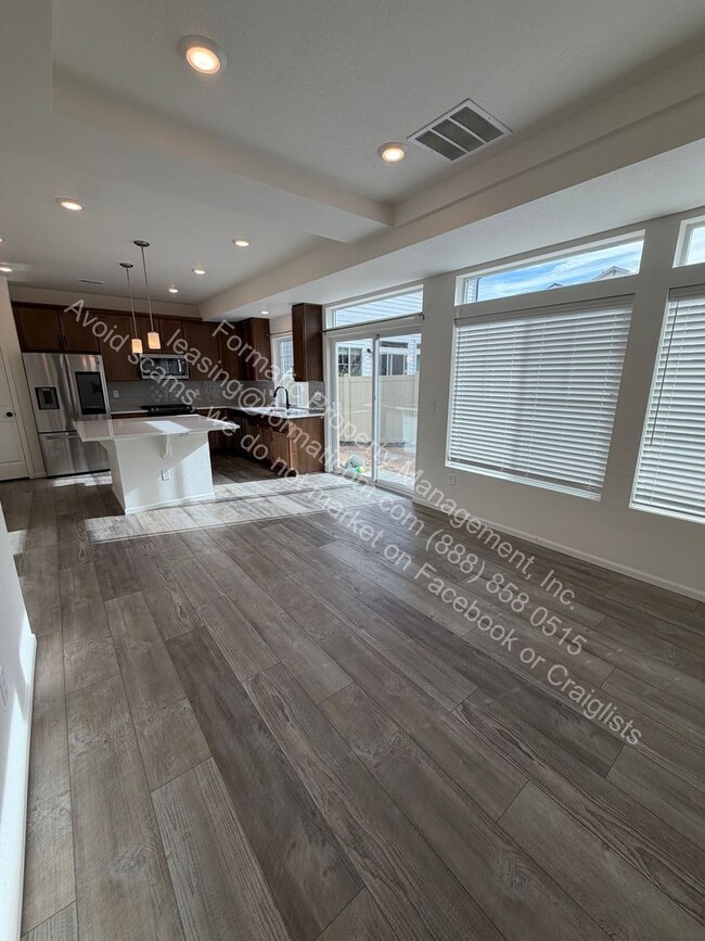 Photo - 1056 Highlands Dr