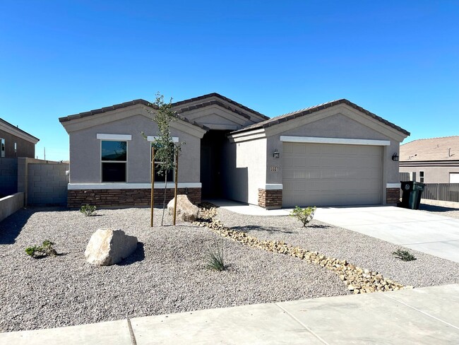 Brand New Beautiful 4 Bedroom Home in New ... - Brand New Beautiful 4 Bedroom Home in New ...