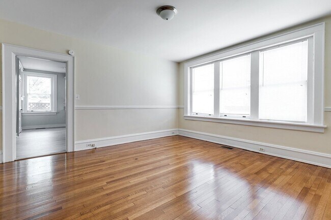 Photo - 2602-2606 Monument Ave