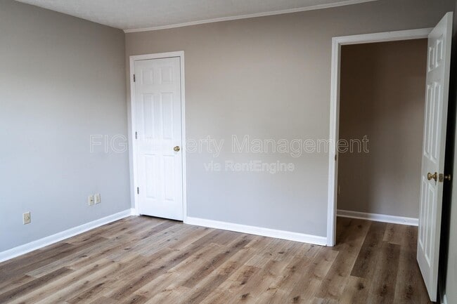 Photo - 1816 Lively Rd