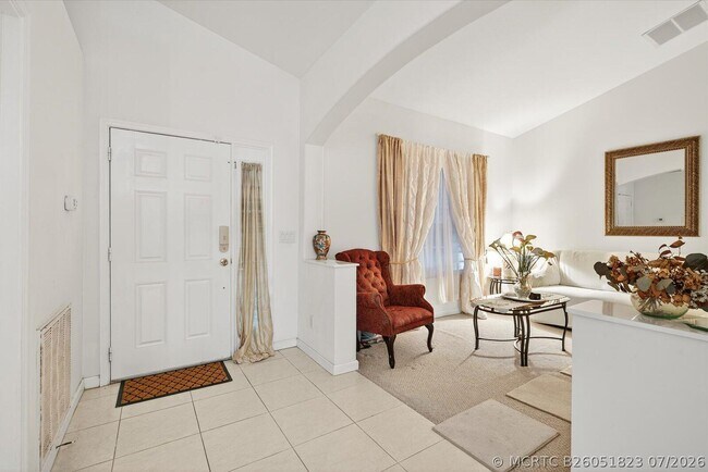 Photo - 1058 SW Locke Ave