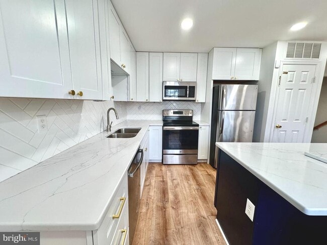 Building Photo - 597 Primus Ct