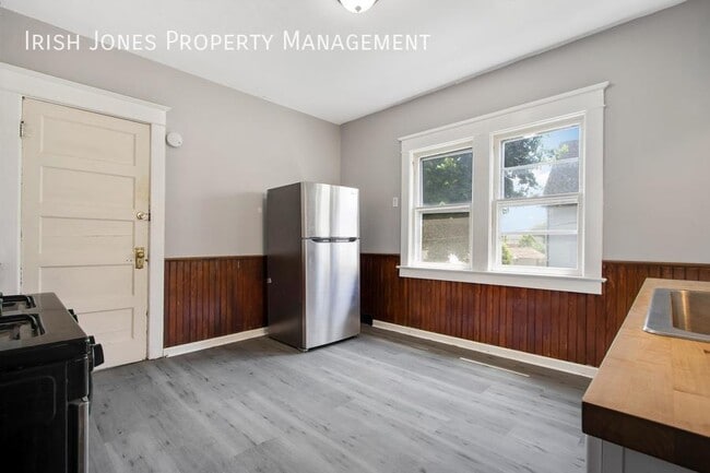 Building Photo - 67 Newman Pl Unit Apt. 2