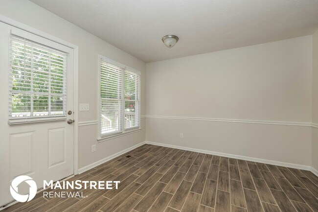 Photo - 4930 Cloverhill Dr