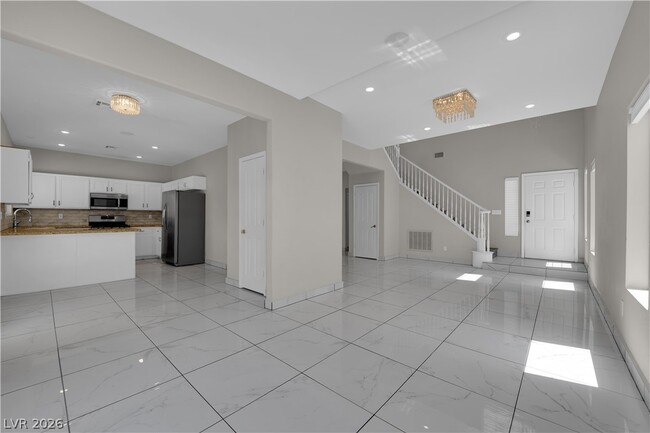 Building Photo - 3733 Horseshoe Mesa St