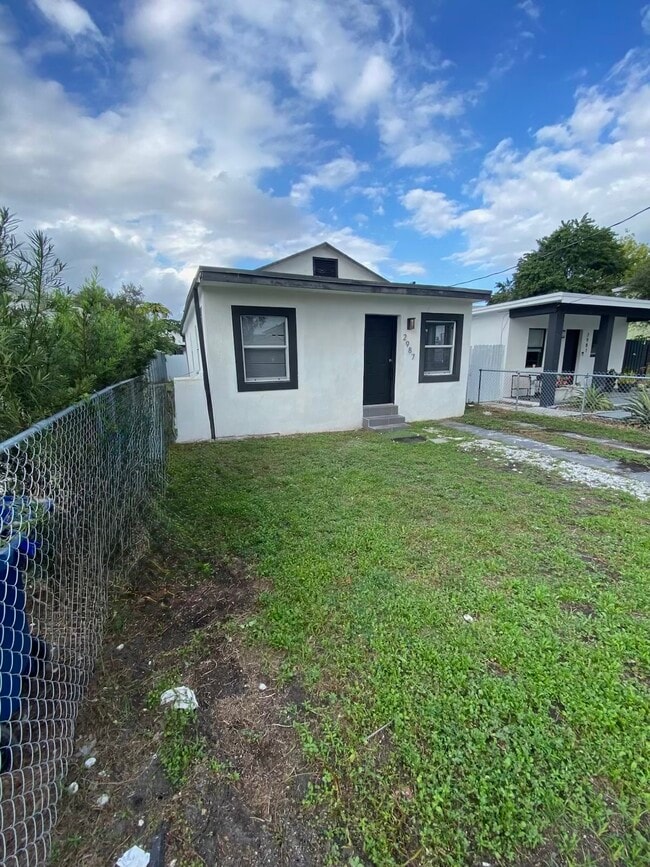 Photo - 2987 NW 44th St