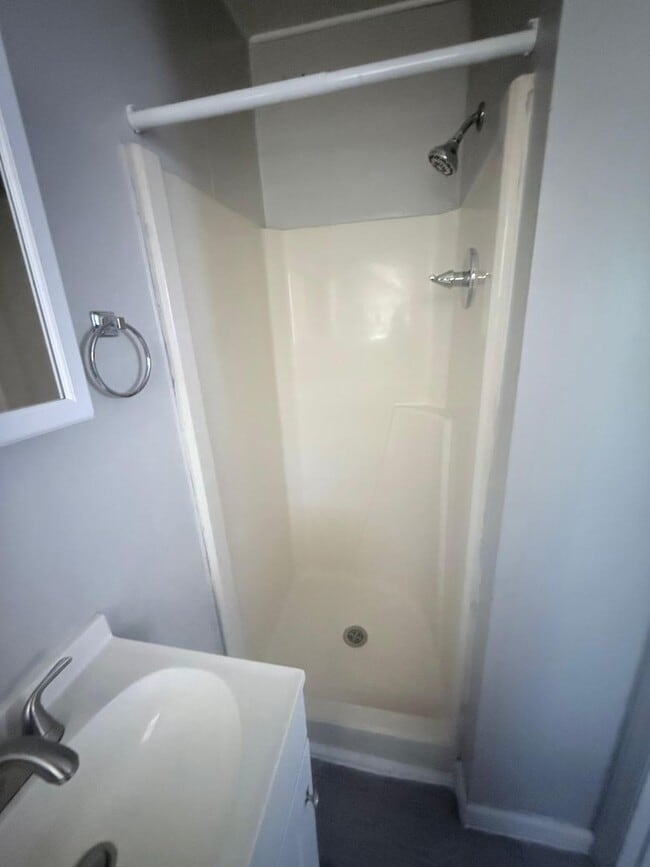 Photo - 110 Brown St Unit B