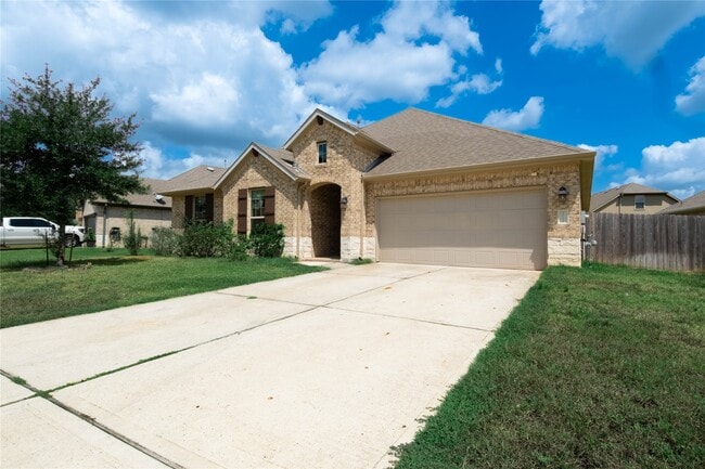 Photo - 18102 Humber River Ln House