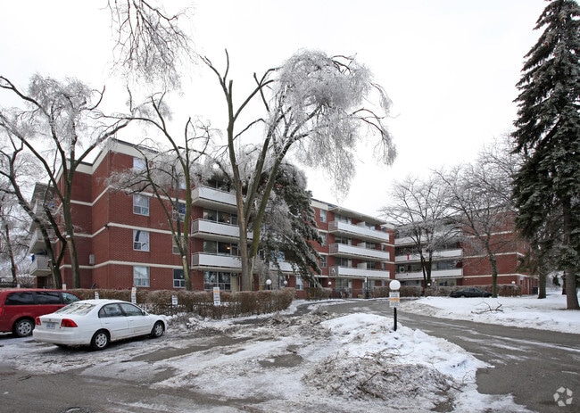 Building Photo - 170 Sentinel Rd