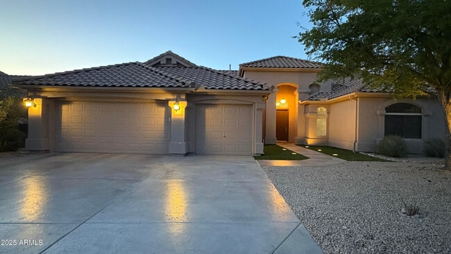 Building Photo - 13980 E Kalil Dr