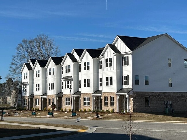 Building Photo - 5142 Double Eagle Lp