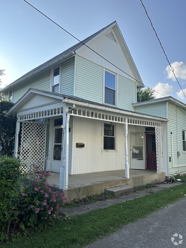 Building Photo - 214 Ash Ave Rental