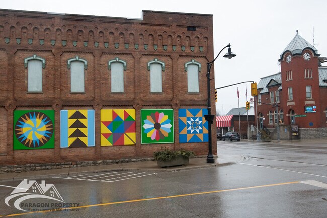 Photo - 131 Brown St