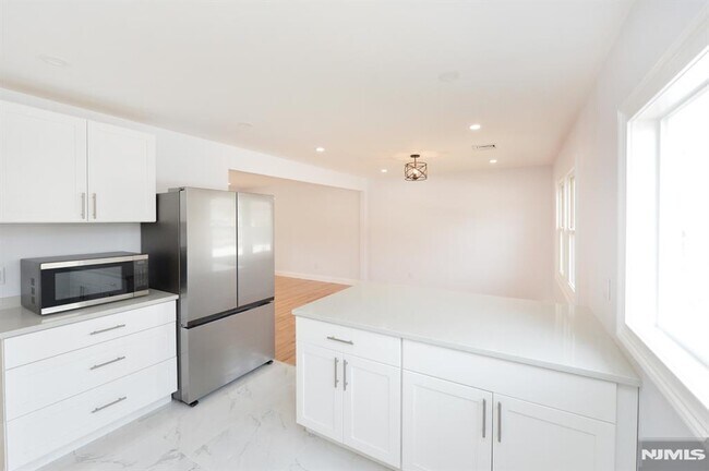 Photo - 269 Columbia Terrace