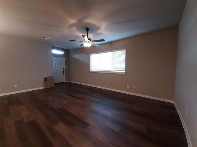 Photo - 25148 Pacific Wren Dr