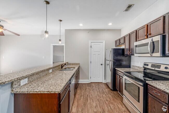 3BR, 2BA - 1,150SF - Kitchen - Cornerstone Columns