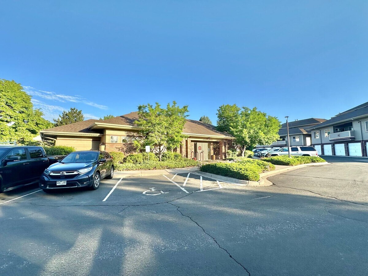 Photo - 4545 Wheaton Dr