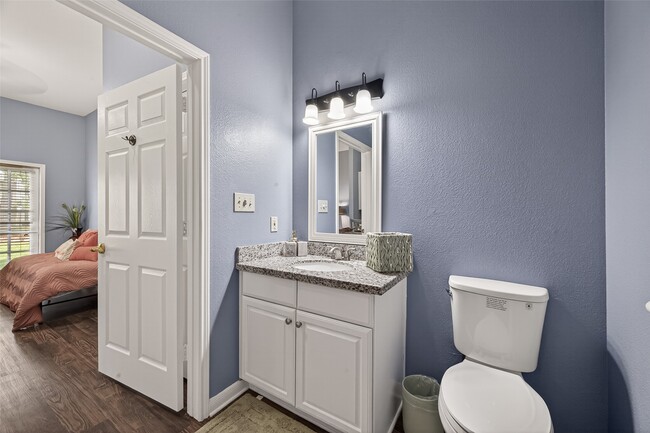 Photo - 929 Rockmead Dr Unit 2207
