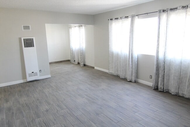 Photo - 3247 W Century Blvd Unit 8