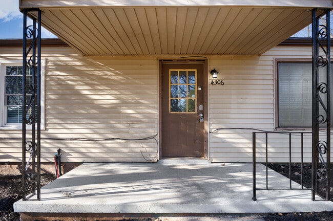 Photo - 4306 9th Ave