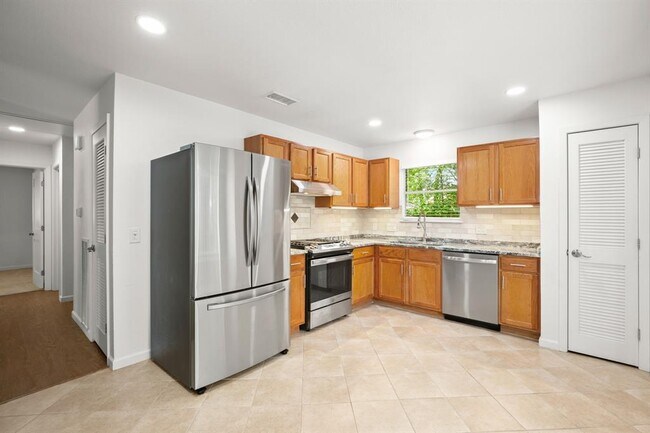 Photo - 1212 Dunstan Dr
