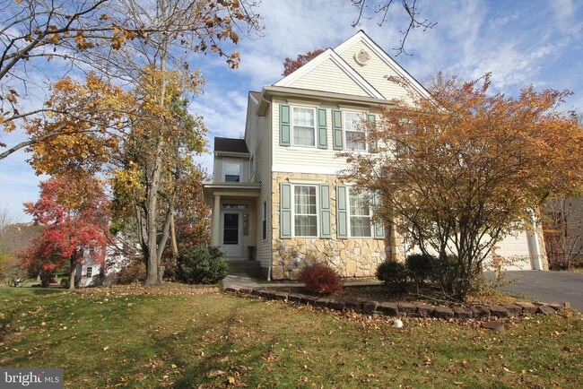 Photo - 92 Harvard Cir