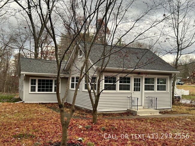 Private 2 BR Home in Wilbraham with Lake A... - Private 2 BR Home in Wilbraham with Lake A...