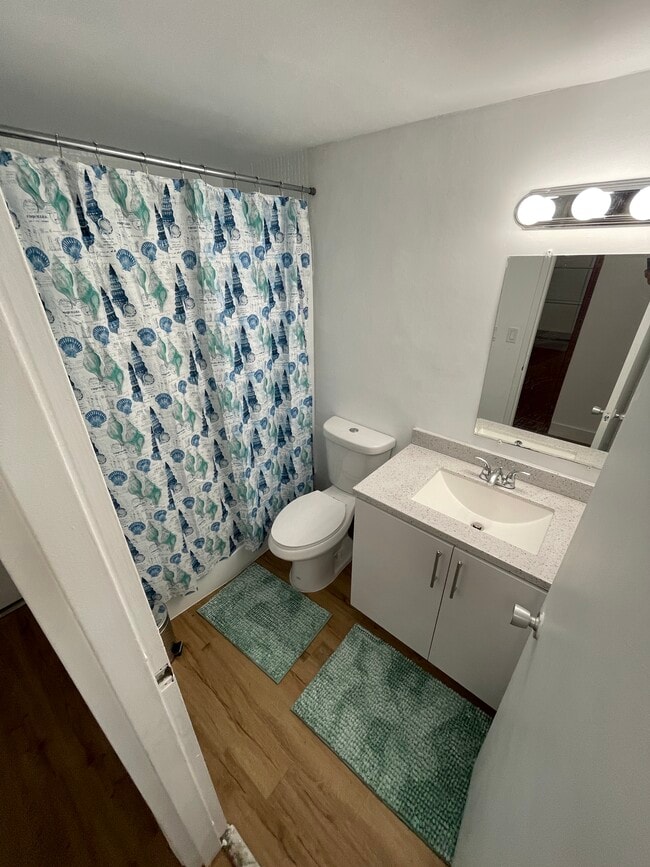 Photo - 905 Brickell Bay Dr Unit 1423