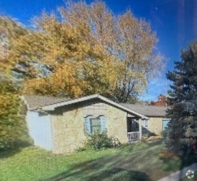 Building Photo - 920 Summer Rd Rental