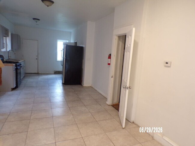 1102 Collings Rd