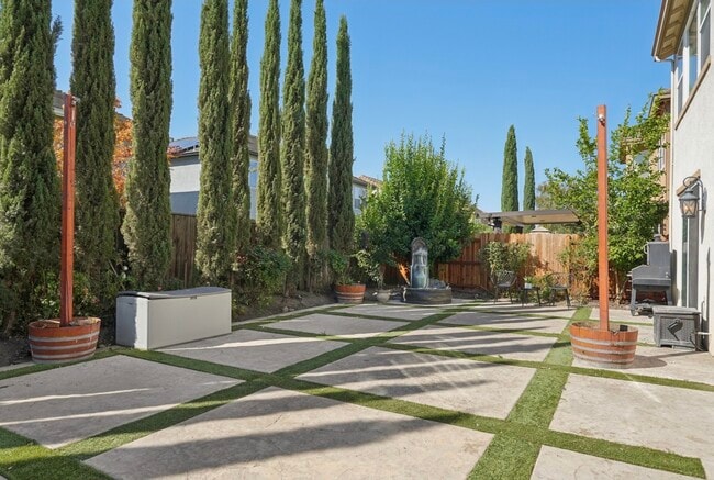 Photo - 2070 Katnich Ln