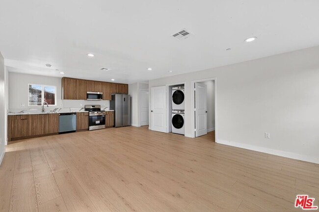 Photo - 3436 Hunter St Unit 1/2
