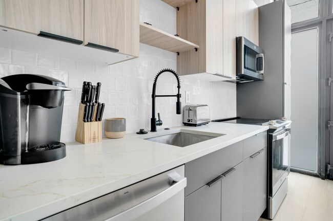 Photo - 1203 Wharton St