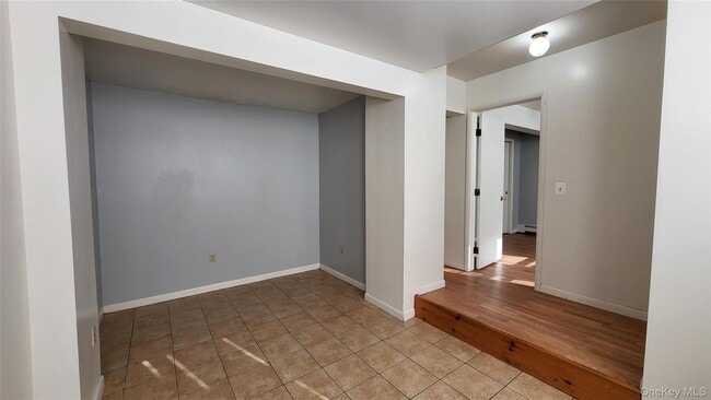 Building Photo - 139 Rombout Ave Unit 1