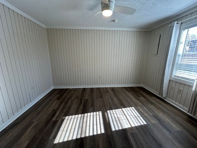 Photo - 229 N Church Ave Unidad 229 N. Church Apt. 2