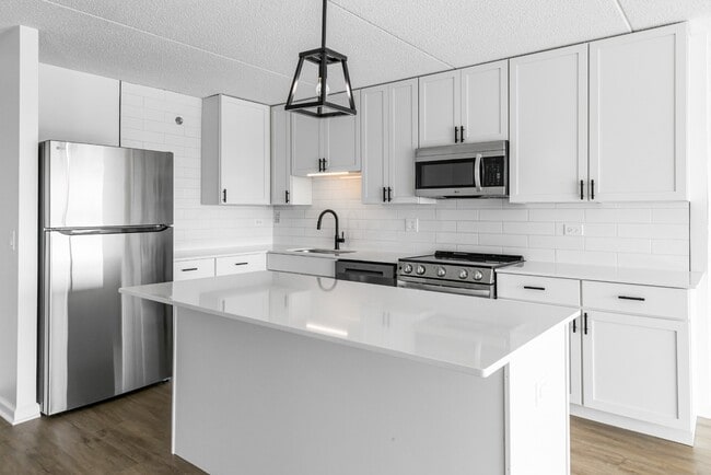 Photo - 1770 First Street | Downtown Highland Park, IL Unit 603