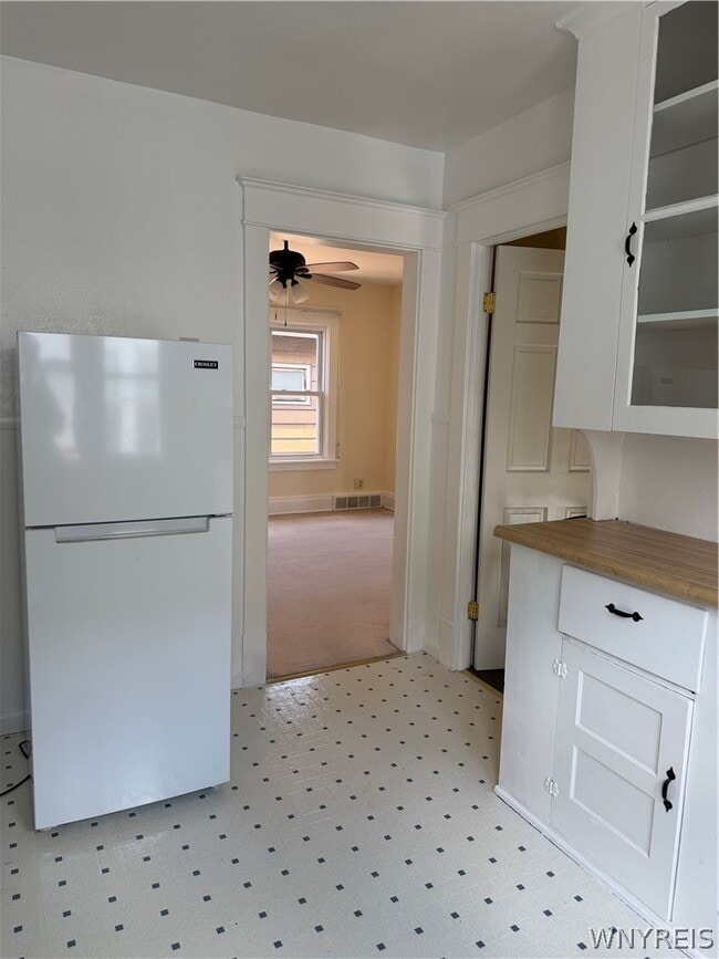 Photo - 167 Taunton Pl